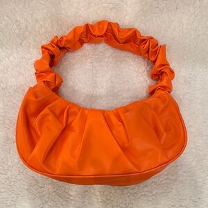 Runched shoulder Mini Bag
